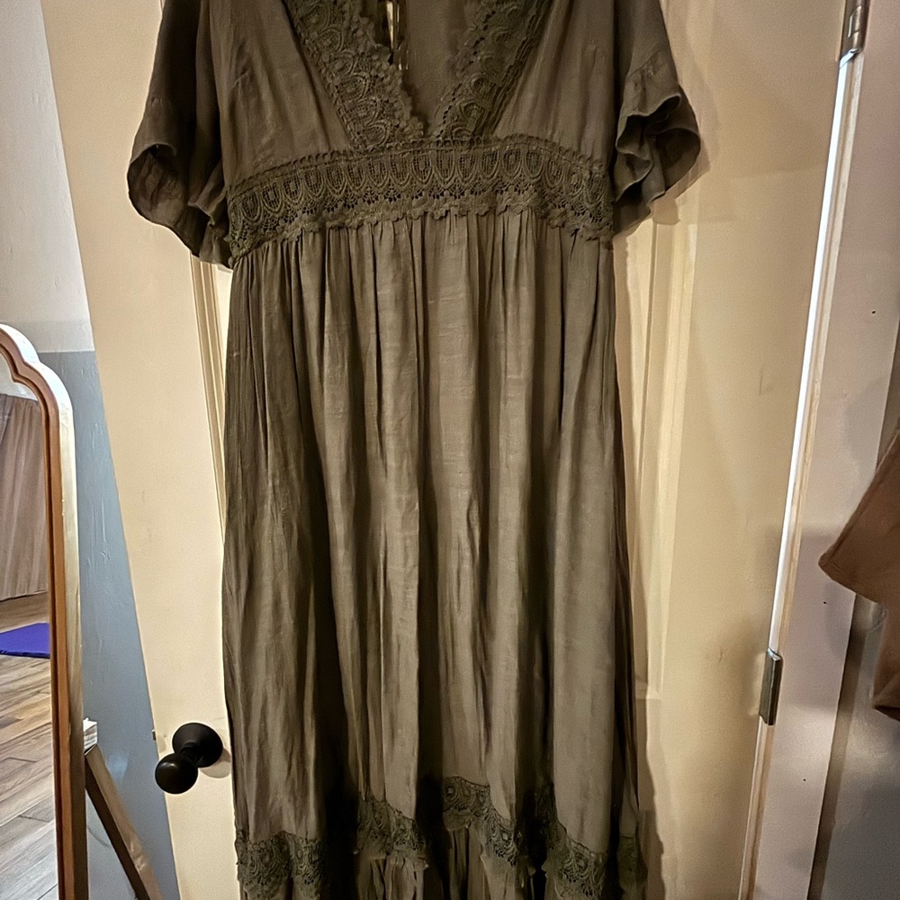 Elegant Olive Green Lace Trim Dress